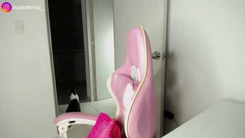 X IGcamiryan01 online show from April 28, 1:04 am