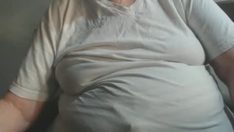 Snapshot of capitanfuturo44 chatting on September 19, 8:42 am Cinzia ex regina online show from September 19, 8:42 am