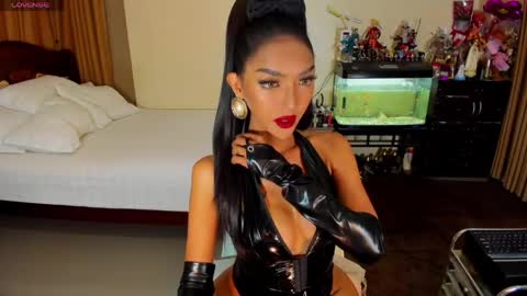 CassieValbalera online show from May 12, 2:42 am