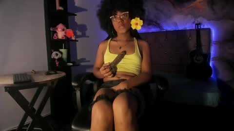 cataleyamoon_ online show from May 22, 8:05 pm