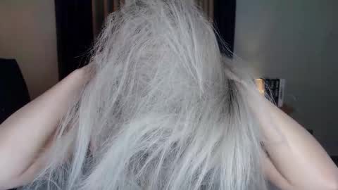 CELESTE IGYoshi Tian online show from March 9, 7:56 am