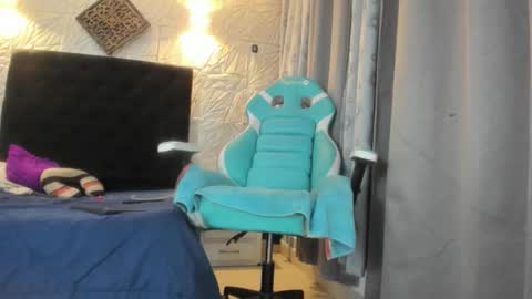 Chanelle   online show from November 24, 5:26 pm