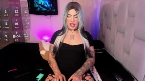 Sophie  online show from January 12, 6:04 pm