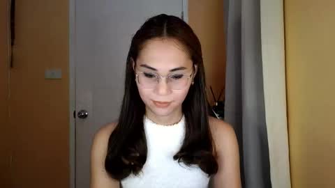 chelly4u69 online show from February 25, 10:53 am