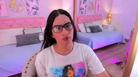 Cherry online show from April 21, 1:18 pm