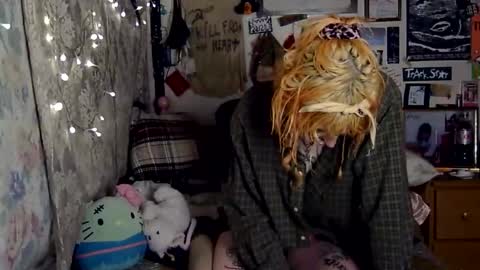 cher strauberry online show from February 20, 6:26 am