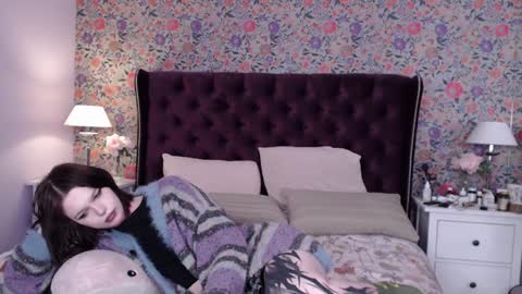 amelia online show from January 2, 1:17 am