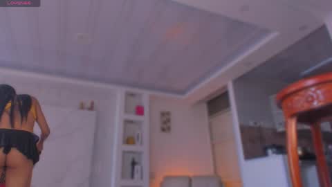 chloe_cooperr online show from March 22, 12:43 pm