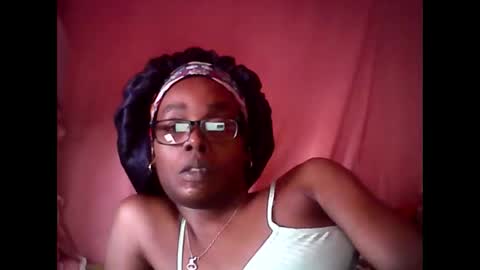 chocolatedrop_ online show from February 8, 2:34 pm