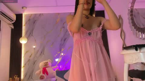 cinnamon_sue online show from May 9, 9:30 pm