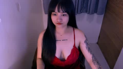 claire online show from April 8, 8:48 am