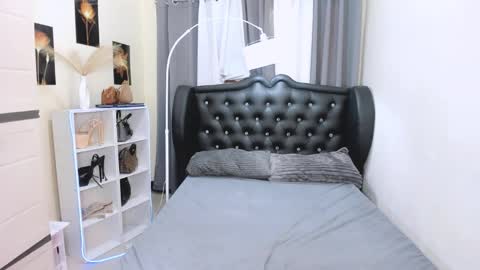 Naughty Claudia online show from May 6, 10:49 pm