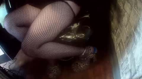 crossdresser krystal online show from November 10, 4:19 pm