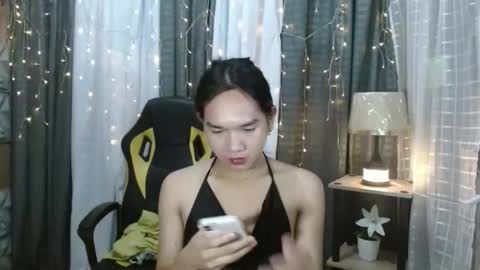 Ashly online show from October 25, 11:33 pm