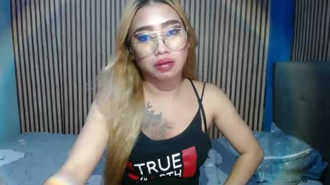 cummloverxx online show from March 4, 12:07 am