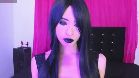 Natalie online show from June 8, 1:28 am