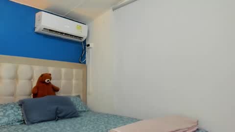 Danny online show from December 3, 4:50 am