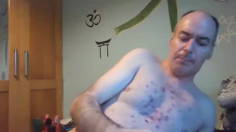 davidassboy online show from April 18, 7:18 pm