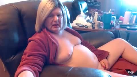 dawndoesall online show from February 4, 5:01 pm