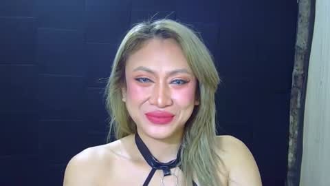 stephaniechim online show from April 14, 4:34 pm