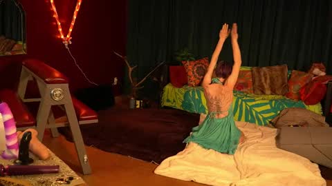 D Devours Kitty online show from March 20, 6:03 am