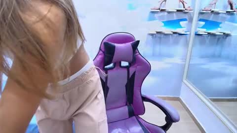 DEMI online show from March 11, 1:59 pm