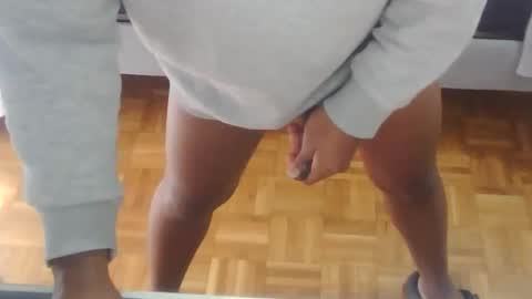 denissepapaya online show from November 5, 11:43 am