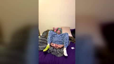 diztraxtion2468 online show from April 9, 2:46 am