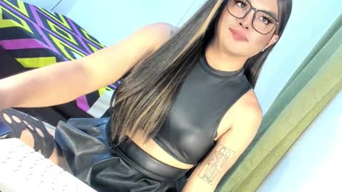 ANGELA online show from October 26, 4:47 pm