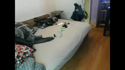 shy yoong cross online show from November 1, 2:31 am