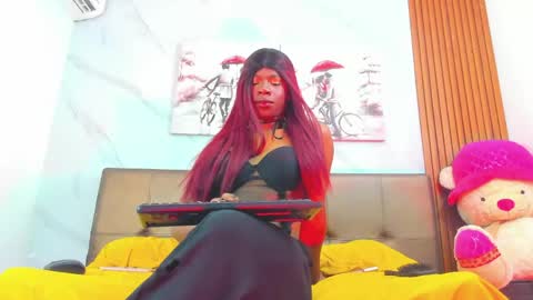 elis_cioccolato online show from May 10, 1:16 pm