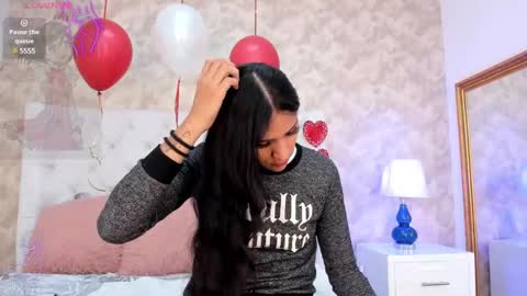 Elizabet Taylor online show from February 15, 3:39 pm