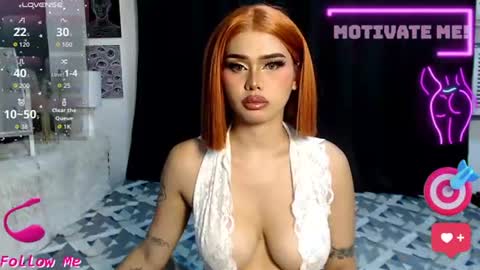 HI ITS ME ELLA online show from August 5, 7:09 pm