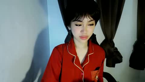 ella online show from April 14, 9:20 pm