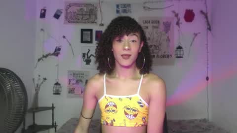 Snapshot of ellis_flowers chatting on September 30, 9:48 pm  . online show from September 30, 9:48 pm