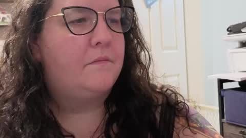 Emberlyn Nix online show from September 14, 5:56 am