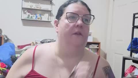 Emberlyn Nix online show from February 8, 11:33 pm