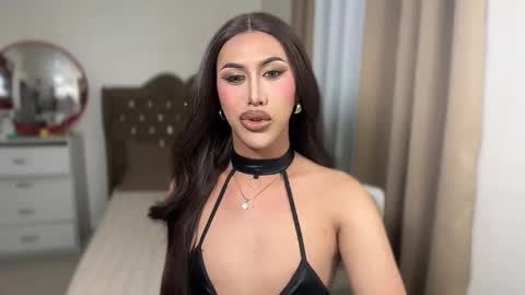 EMELY online show from March 11, 9:13 am