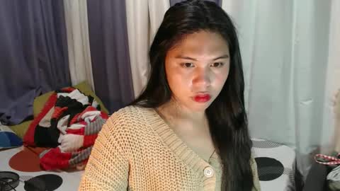 Chelle  dont forget to folloe me and thumps up online show from May 8, 2:13 pm
