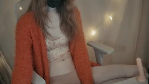 emiblossom online show from July 14, 12:34 am