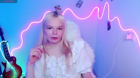 Lia online show from November 1, 1:30 pm