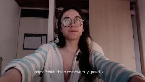 emily_pearl_ online show from February 15, 10:43 pm
