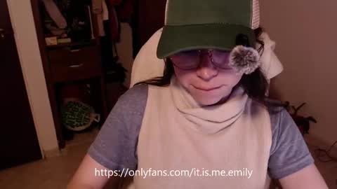 emily_pearl_ online show from September 24, 11:44 pm
