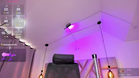 Emily online show from December 4, 8:24 pm