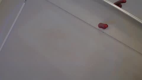 Elisa online show from December 13, 10:45 pm