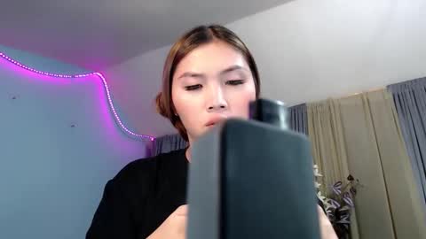 Snapshot of estherlust chatting on October 5, 2:50 pm IRIS online show from October 5, 2:50 pm