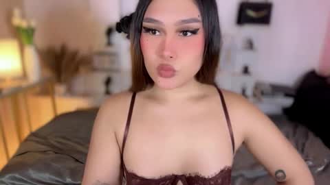 Queen Eva Mazikeen online show from March 20, 3:07 am