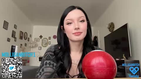 Evelyn online show from November 12, 10:08 pm