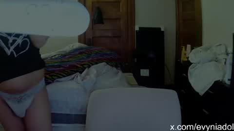 Avelyn Evynia online show from July 28, 4:51 pm