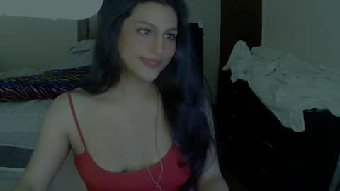 Avelyn Evynia online show from August 8, 11:38 am